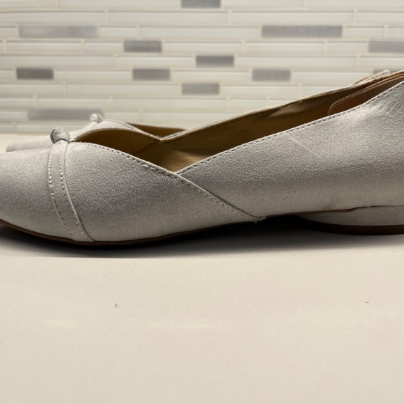 Size 7 Naturalizer light blue/grey flats - Picture 4 of 6